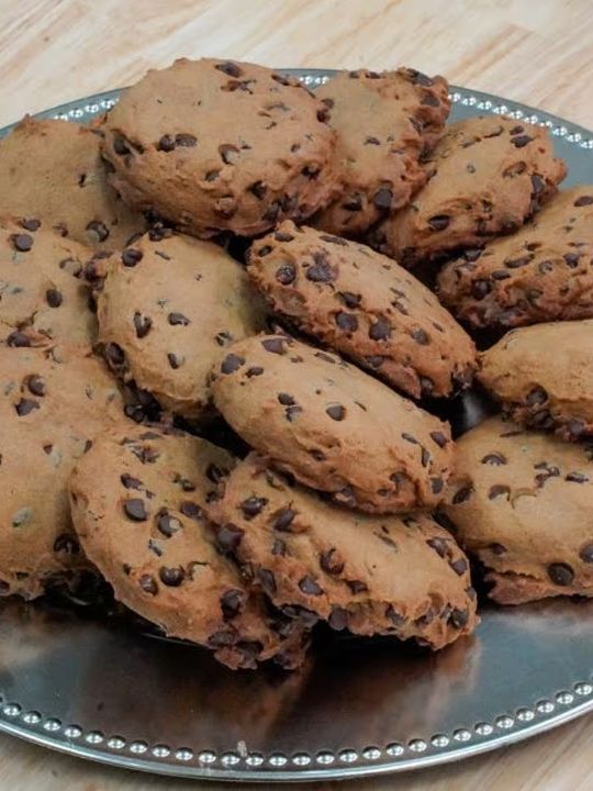 Vegan Chocolate Chip Cookie